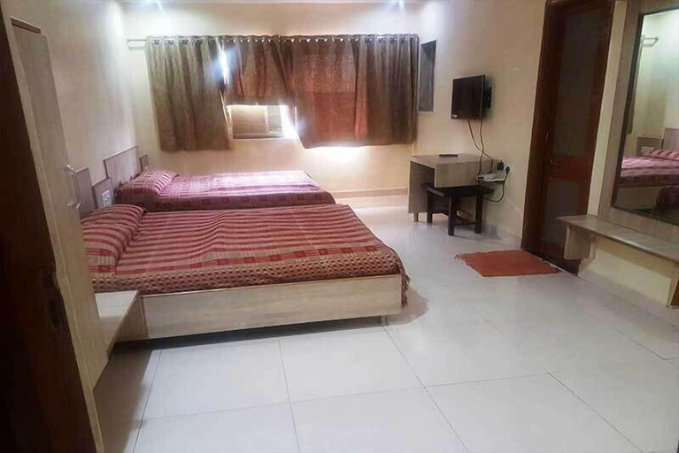 Bedroom 3, Hotel Sharan, Ahmadnagar