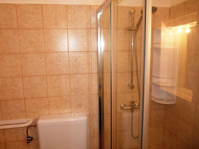 Bathroom 5, Complesso Giuliano, Lecce