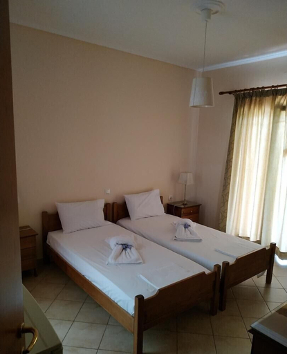 Bedroom 2, Katsenos Studios, Ionian Islands