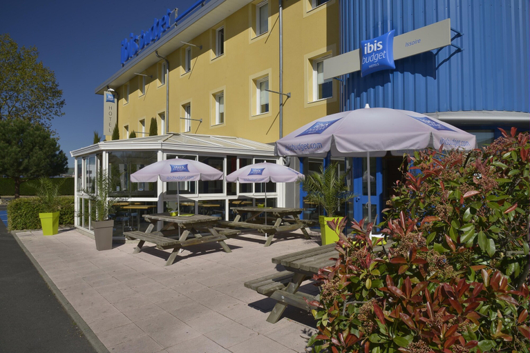 Exterior & Views 2, ibis budget Issoire, Puy-de-Dôme