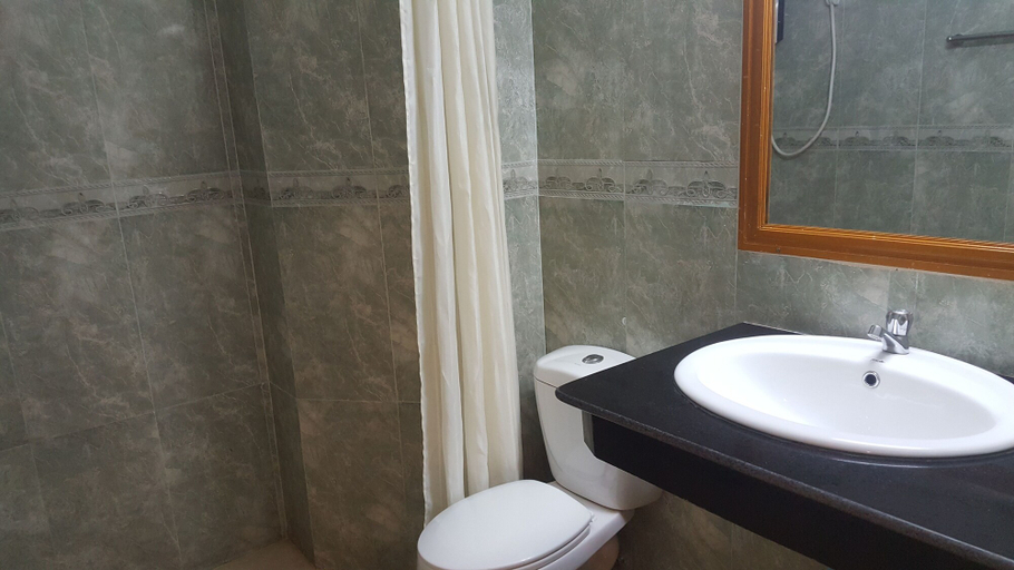 Bathroom, Both Bopha Angkor, Siem Reap