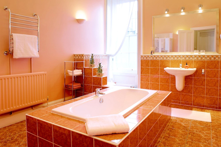 Bathroom 4, Luxury Central Old Town Suite Edinburgh, Edinburgh