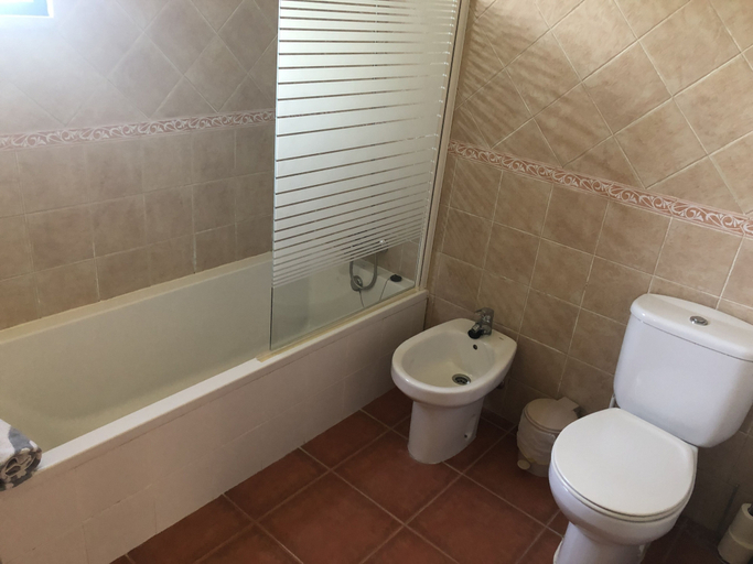 Bathroom 4, Rustic Villa With Pool Near Olhao, Olhão