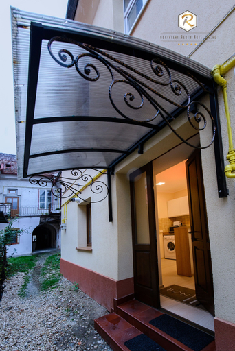 Exterior & Views 2, Piata Sfatului Studio, Brasov