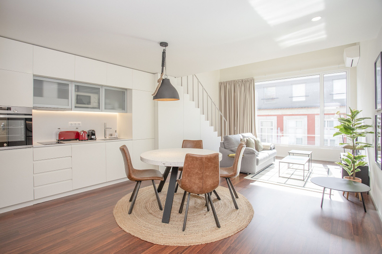 Others 5, Liiiving - Luxury Gallery Apartment I, Porto