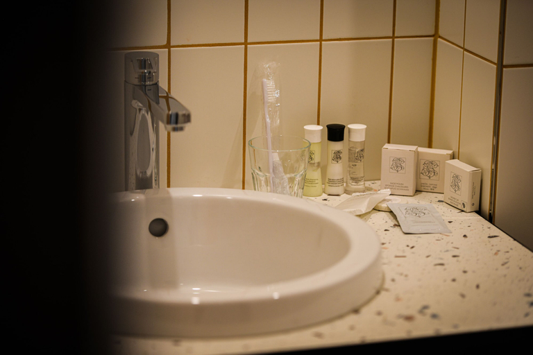 Bathroom 3, Pegard Andenne Centre, Namur