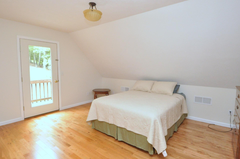 Bedroom 3, Rivers Tranquility, Morgan