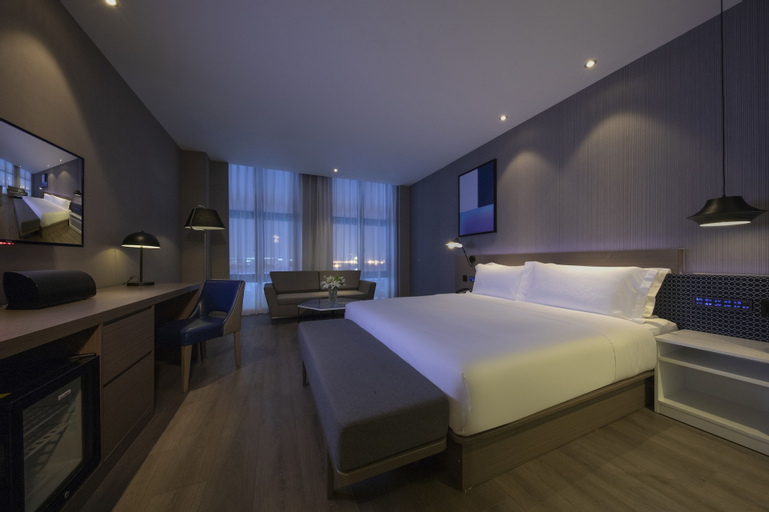 Bedroom 13