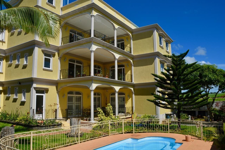 Exterior & Views 2, La Belle Maison De Bel Air