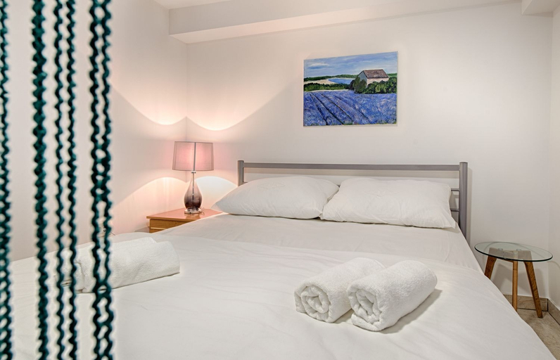 Bedroom 2, Cezar Luxury Apartments, Omiš
