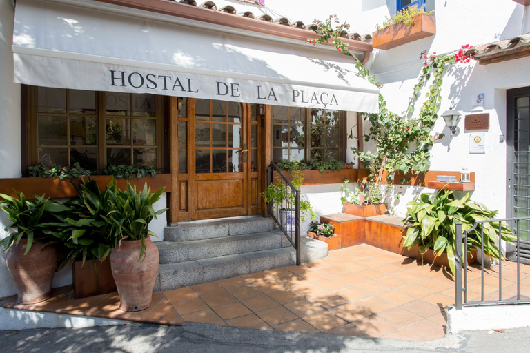 Exterior & Views 2, Hostal de la Plaça, Barcelona