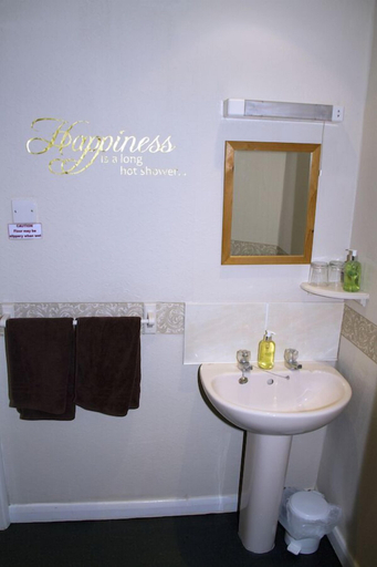 Bathroom 3, The Grainary Farm Stay, North Yorkshire
