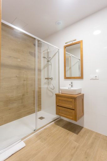 Bathroom 3, Casa da Ponte de Penas, A Coruña