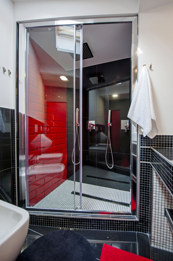Bathroom 4, Lakovich Sea View Apartments, Rovinj