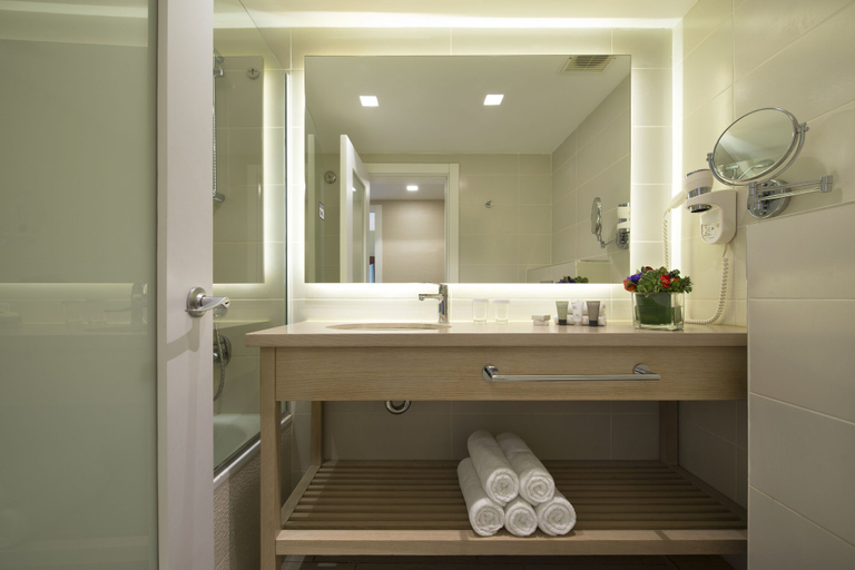 Bathroom 5, Astral Village, Aqaba
