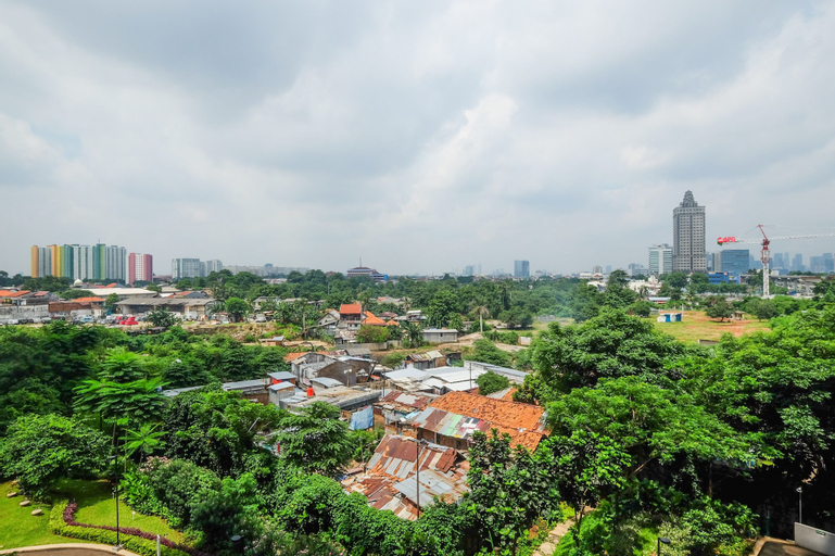 Exterior & Views 4, Warm And Relax Studio At Signature Park Grande Apartment, East Jakarta