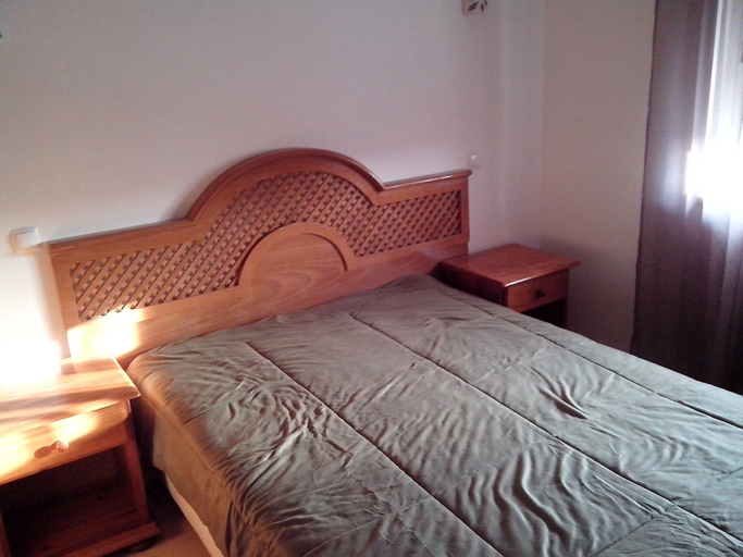 Bedroom 2, Beautiful 2-bed Apartment in Olhos de Agua, Albufeira
