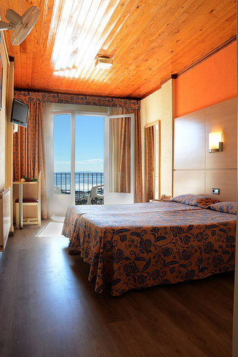 Bedroom 4, Hotel Grecs, Girona