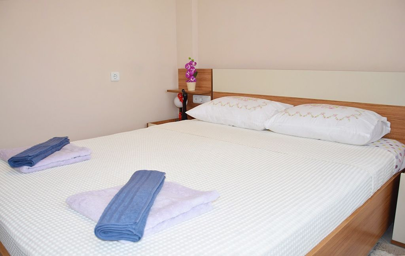 Room 5, Thera Apartments 8, Fethiye