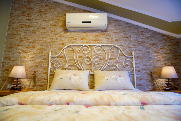 Bedroom 4, Urla Zeytin Otel, Urla