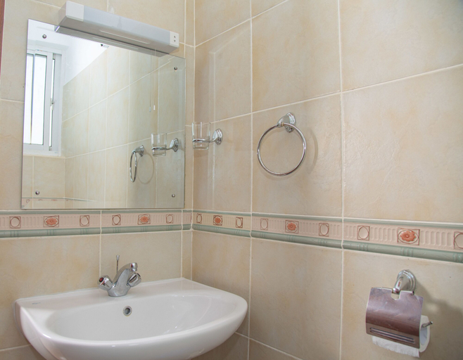 Bathroom 3, Charming 3 Bedroom House in Diani Beach, Msambweni