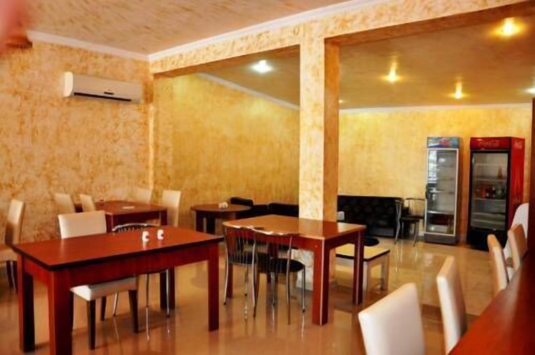 Food & Drinks 4, Royal Hotel, Batumi