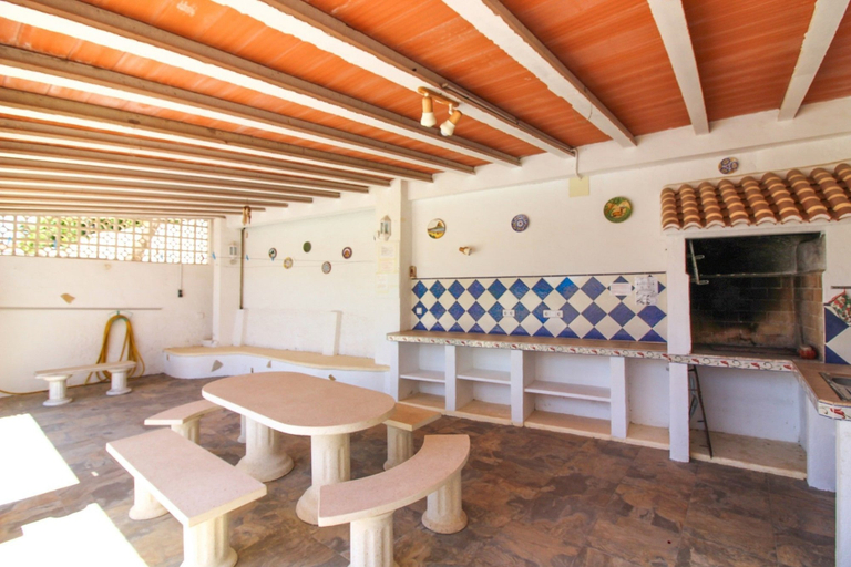 Food & Drinks, Villa Almendros 8, Alicante