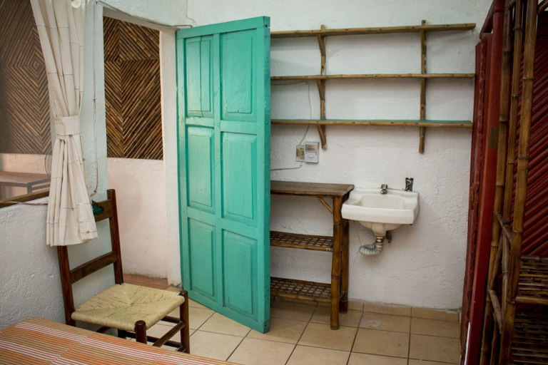 Bathroom 4, Casa Mexica, José Azueta