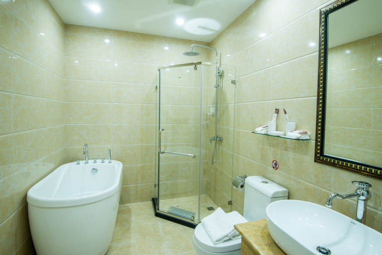 Bathroom 3, Golden time hotel, Khabarovskiy rayon