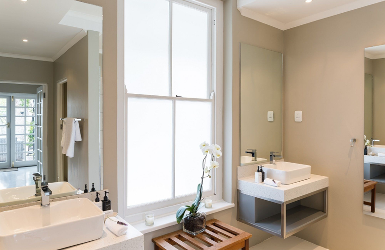 Bathroom 4, Macaron Boutique Guest House, Cape Winelands