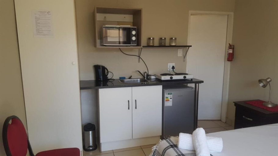Others 5, Cozy Guestrooms in Midrand, City of Johannesburg