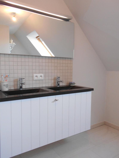 Others 5, Novus portus A 501, West-Vlaanderen