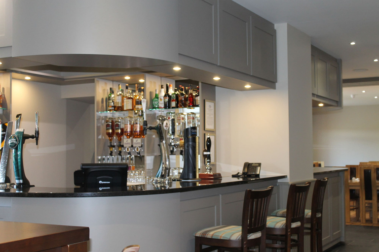 Food & Drinks 5, Northern Sands Hotel, Highland