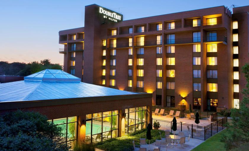 Exterior & Views 3, DoubleTree by Hilton Hotel Syracuse, Onondaga