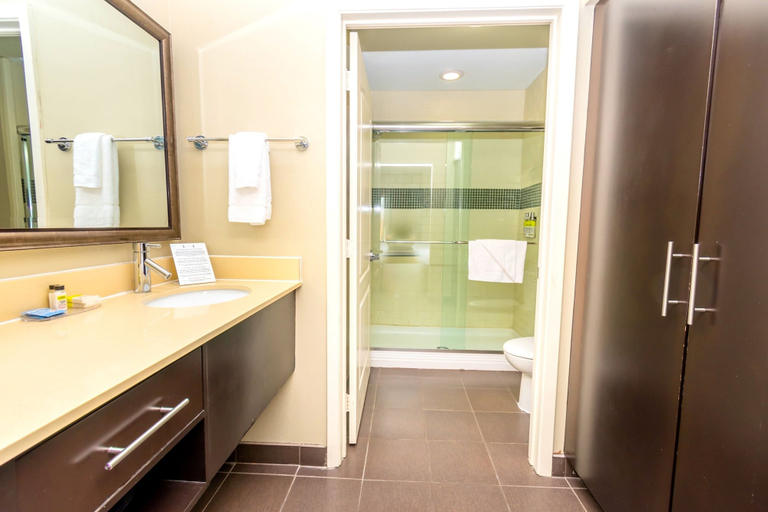 Bathroom 5, Staybridge Suites HOUSTON IAH - BELTWAY 8, Houston