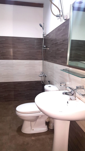 Bathroom 3, Blandford Bungalaow, Nuwara Eliya
