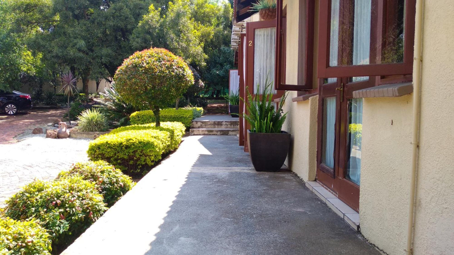 Exterior & Views 2, Cozy Guestrooms in Midrand, City of Johannesburg