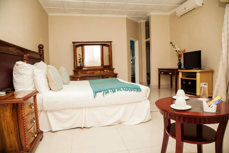Bedroom 3, Fatmols lodge, Ndola