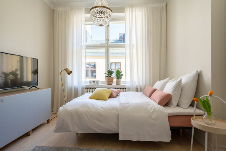 Bedroom 2, Beautiful cozy studio in Kamppi, Uusimaa