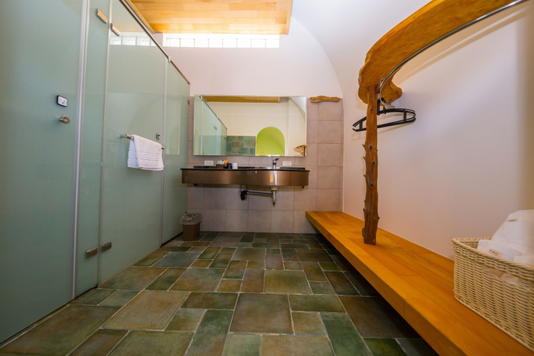 Bathroom 3, Caves B&B, Taitung