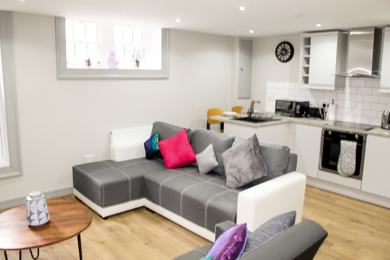 Others 5, Liverpool Luxury Apartment, Sefton