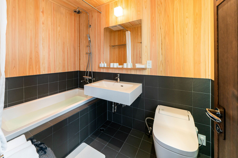 Bathroom 4, Saik, Kanazawa