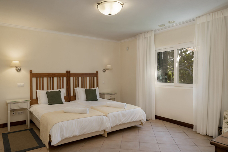 Bedroom 4, Villa Albatroz, Santa Cruz