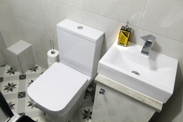 Bathroom, Liverpool Luxury Apartment, Sefton