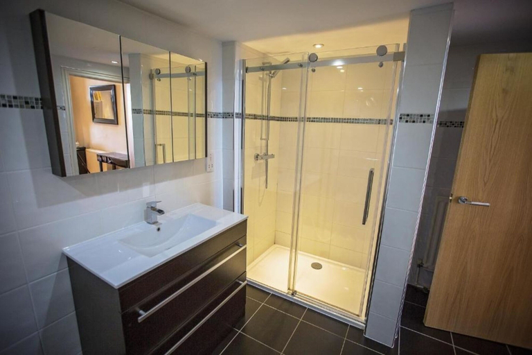 Bathroom 4, Bayswell Park Hotel, East Lothian