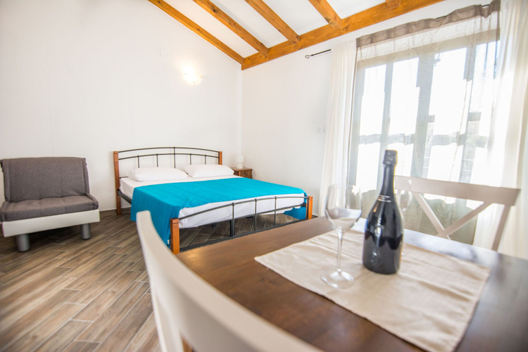 Bedroom 3, Apartments Tarragon, Pašman