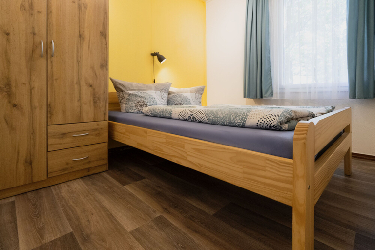 Bedroom 5, Bad Sonnenland, Meißen