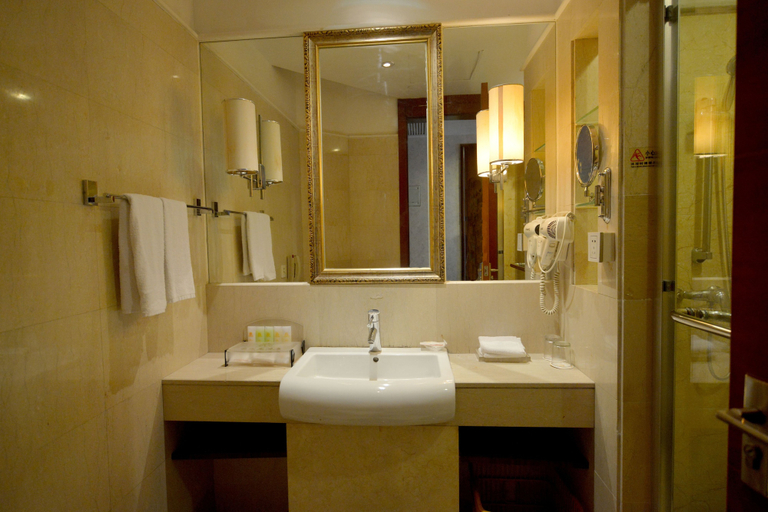 Bathroom 3, Vanguard Hotel, Guangzhou