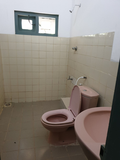 Bathroom 3, Jungle House Udawalawe Holiday Lodge, Embilipitiya