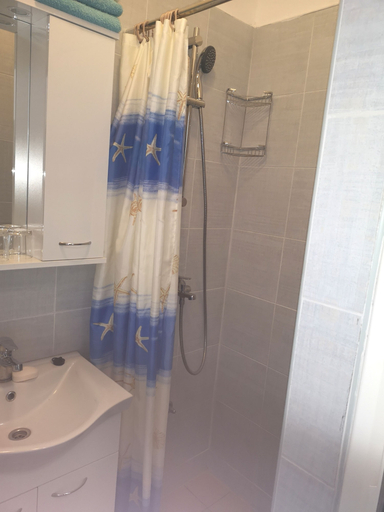 Bathroom 2, Apartment Vedrana, Podgora